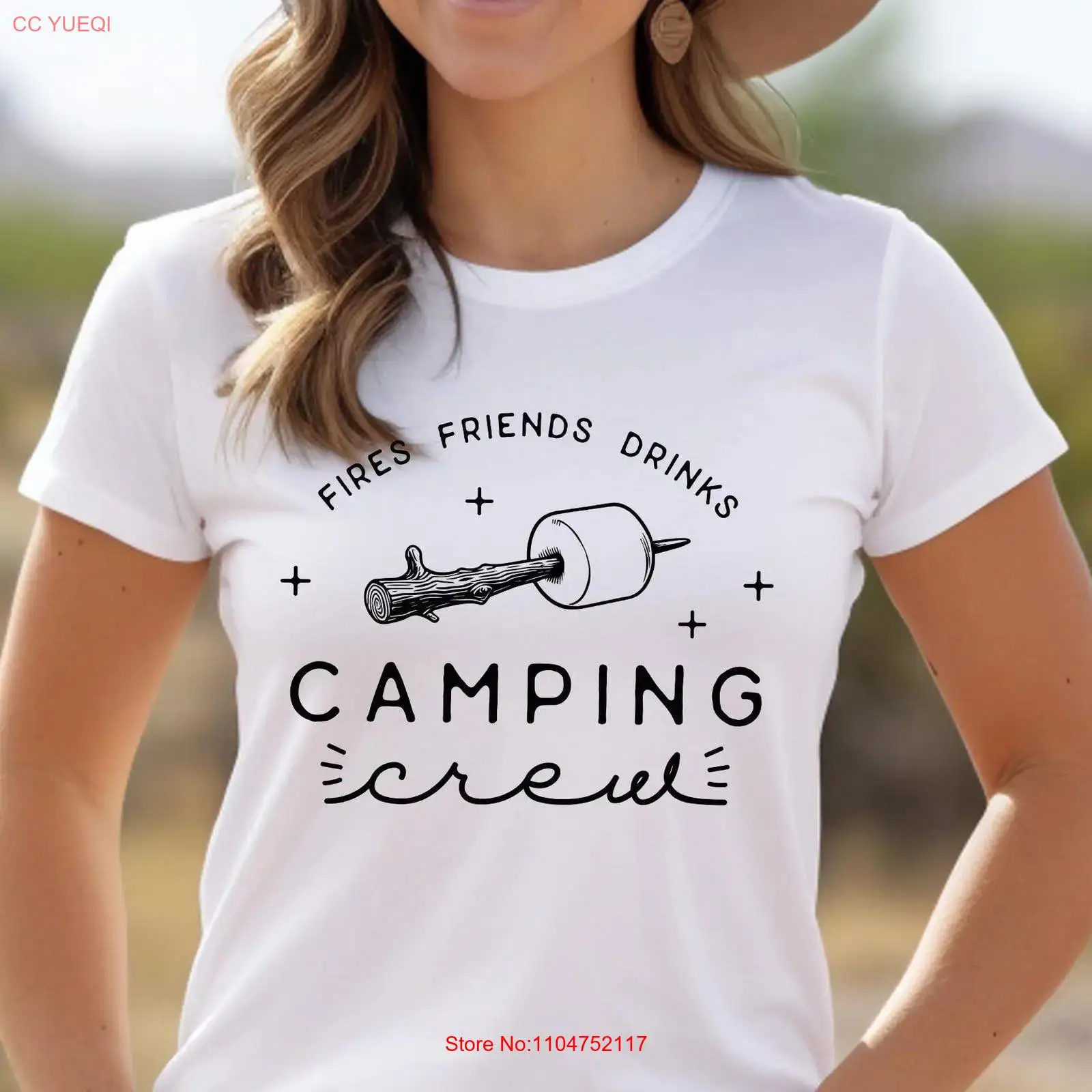 Outdoor Adventure Friends - キャンプクルー Tシャツ ファイアーズ フレンズ ドリンク キャンプ