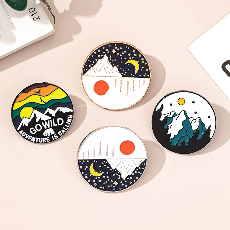 アウトドアアドベンチャーエナメルピン風光明媚な山キャンプ炎荒 - Outdoor Adventure Friends のレビューと価格
